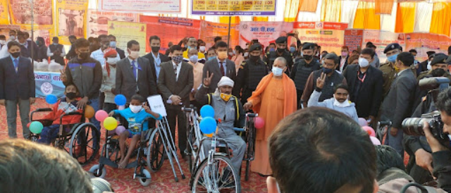 हर जिले में 100 दिव्यांगों को मोटर चालित ट्राइसाइकिल उपलब्ध कराएगी सरकार: सीएम योगी