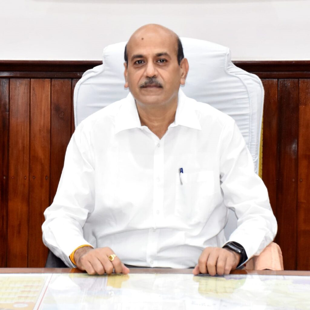 वी.के. त्रिपाठी बने रेलवे बोर्ड के नए चेयरमैन बनाए गए पूर्वोत्तर रेलवे के महाप्रबंधक