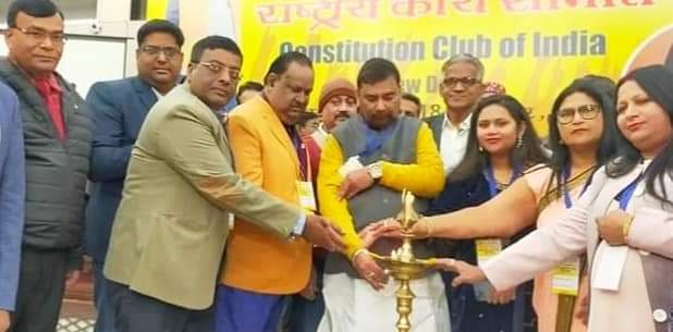 सत्ता के शिखर पर बैठे लोगों को अपनी शक्ति का एहसास दिलाने का सही वक्त: राजीव रंजन प्रसाद