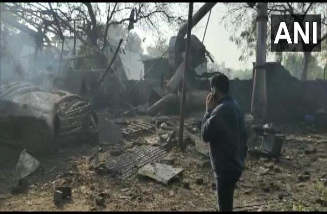 गुजरात के वडोदरा में दर्दनाक हादसा: रसायन फैक्टरी में बॉयलर फटने से 4 की मौत, 11 घायल