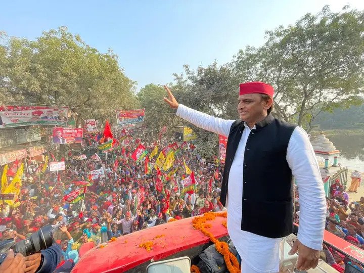 उत्तर प्रदेश की जनता इस बार भाजपा सरकार को हटा देगी : अखिलेश यादव SP chief Akhilesh Yadav said on Monday that the people of Uttar Pradesh will remove the BJP government this time. He said that the