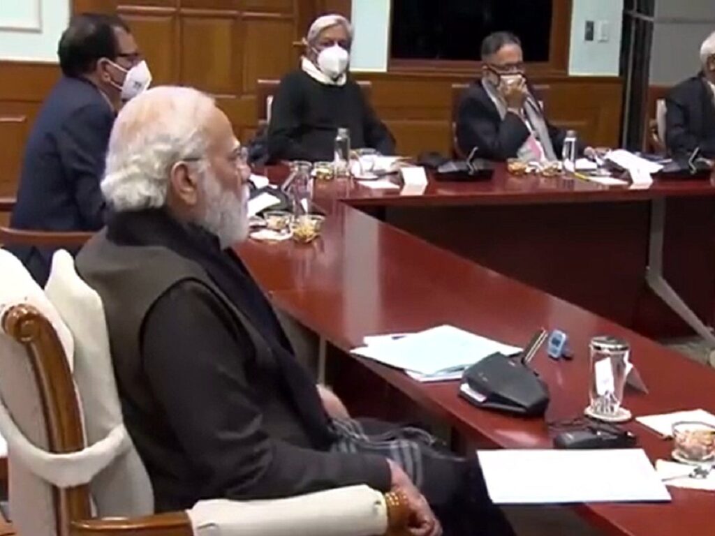 नए वेरिएंट को देखते हुए हमें सतर्क और सावधान होना चाहिए: प्रधानमंत्री मोदी