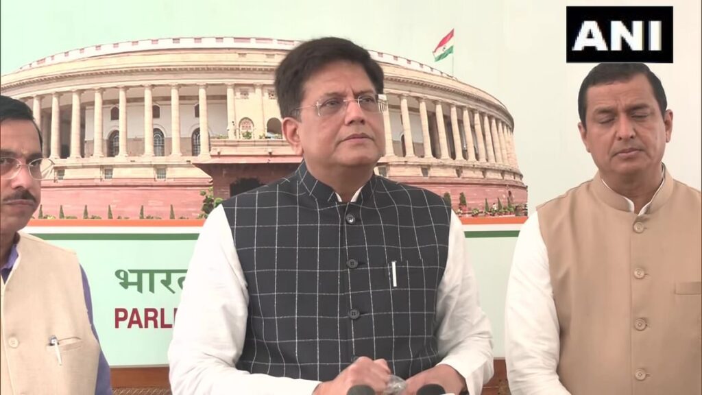 गलत सूचना फैलाने की कोशिश कर रहे हैं विपक्षी दल: पीयूष गोयल Union Minister Piyush Goyal on Wednesday said that the opposition is trying to spread misinformation. Congress leader Rahul Gandhi claimed