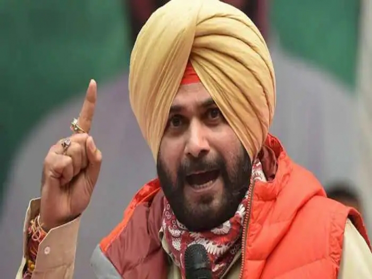 पुलिस पर आपत्तिजनक बयान देकर फंसे नवजोत सिद्धू Chandigarh Police DSP Dilsher Chandel today released a video condemning the statement of Punjab Congress President Navjot Sidhu.