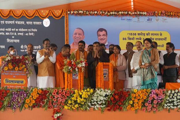 नितिन गडकरी ने उत्तर प्रदेश में 4160 करोड़ रुपये के 232 किलोमीटर राष्ट्रीय राजमार्गों किया उद्घाटन