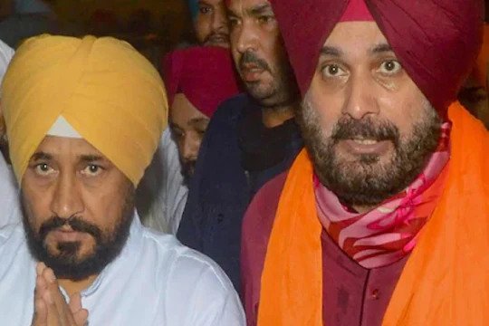 कांग्रेस ने नवजोत सिंह सिद्धू को राज्य चुनाव समिति का प्रमुख नियुक्त किया The Congress party on Monday appointed its Punjab unit chief Navjot Singh Sidhu as the chairman of the state election committee.