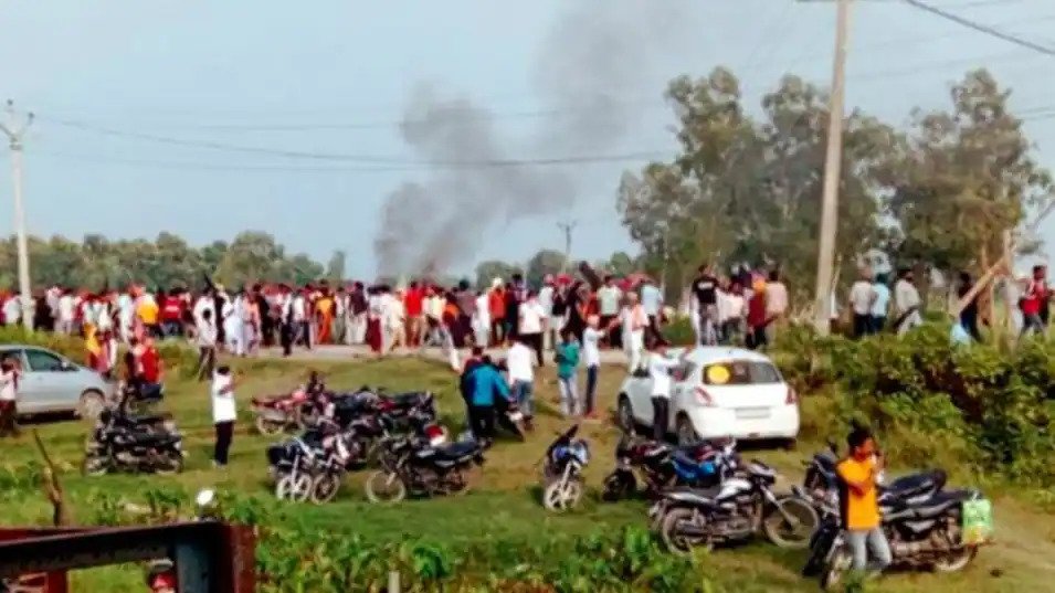 उत्तर प्रदेश सरकार का दावा, लखीमपुर मामले में की गई सभी आवश्यक कार्रवाई The Uttar Pradesh government on Thursday told the state assembly that it had done all due diligence as per law in the Lakhimpur Kheri