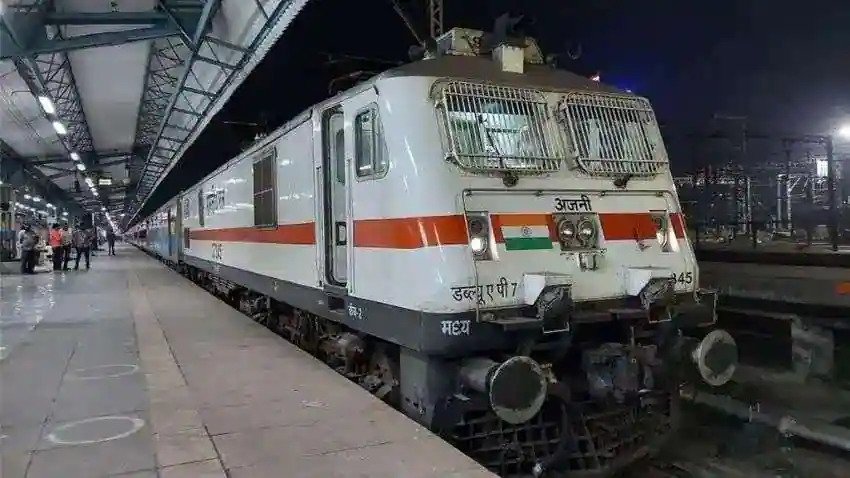 In view of the rapid increase in corona cases in the country, Indian Railways has issued new guidelines to prevent infection. According to