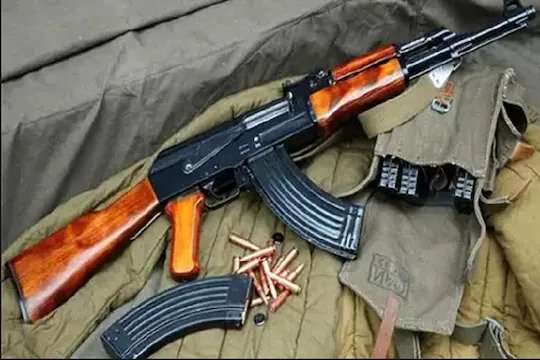 Big news has come out from Keran sector of Jammu and Kashmir. The news is that a Pakistani infiltrator has been killed by the security forces.