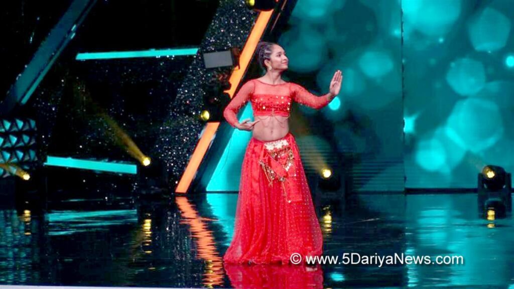 Saumya Kamble has won the trophy of the winner of dance reality show India Best Dancer. In the grand finale, the contestants gave
