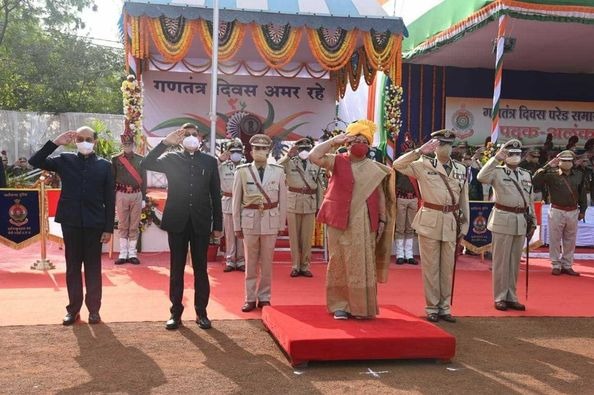 संविधान के छत्रछाया में सात दशकों तक सर्वांगीण विकास हुआ, सभी के हितों की सुरक्षा की गई: राज्यपाल अनुसुईया उइके