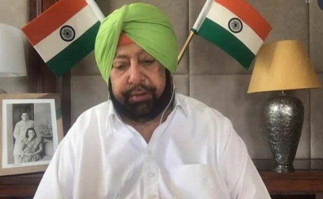 पंजाब के पूर्व सीएम कैप्टन अमरिंदर सिंह को भी हुआ कोरोना, खुद को घर में किया आइसोलेट Meanwhile, former Punjab CM and Punjab Lok Congress President Captain Amarinder Singh has also been found corona infected.