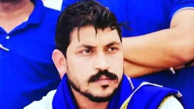 कोरोना संक्रमण के कारण भीम आर्मी प्रमुख चंद्रशेखर रावण की प्रेस कॉन्फ्रेंस पर लखनऊ पुलिस ने लगाई रोक Lucknow Police has banned the press conference of Bhim Army Chief Chandrashekhar Ravana on Saturday. The Lucknow Superintendent
