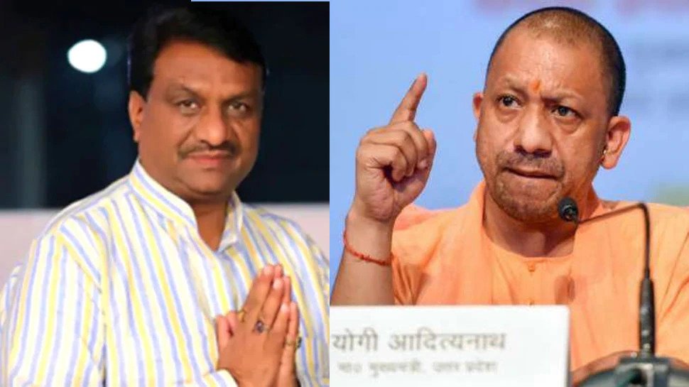 यूपी विधानसभा चुनाव से पहले कई नेता छोड़ रहे पार्टी, एक और मंत्री धर्म सिंह सैनी ने योगी कैबिनेट से दिया इस्तीफा Uttar Pradesh minister Dharam Singh Saini resigned from his post on Thursday. BJP leader Saini in his resignation letter
