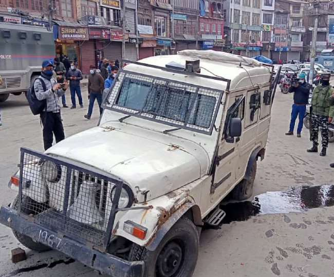 श्रीनगर के हरि सिंह हाई स्ट्रीट में ग्रेनेड हमला, चार घायल