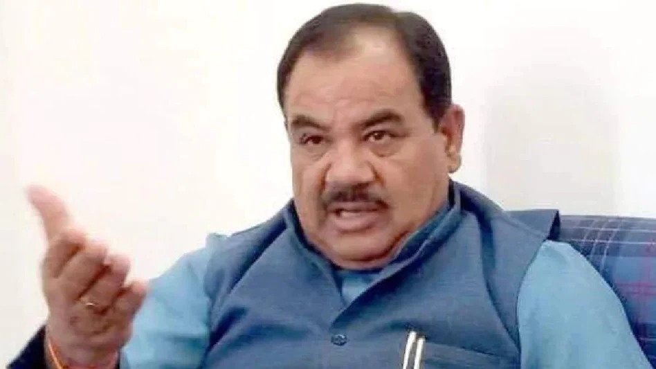 उत्तराखंड भाजपा के बर्खास्त मंत्री हरक सिंह रावत कांग्रेस में शामिल Sacked Uttarakhand Bharatiya Janata Party minister Harak Singh Rawat on Friday joined his old party Congress. Harak Singh Rawat joined