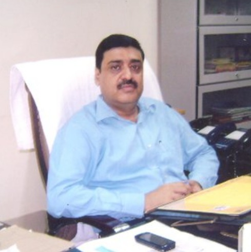 जिलाधिकारी श्री विनय शंकर पाण्डेय की अध्यक्षता में कलक्ट्रेट सभागार में गणतंत्र दिवस समारोह -2022 मनाये जाने के सम्बन्ध में एक बैठक आयोजित