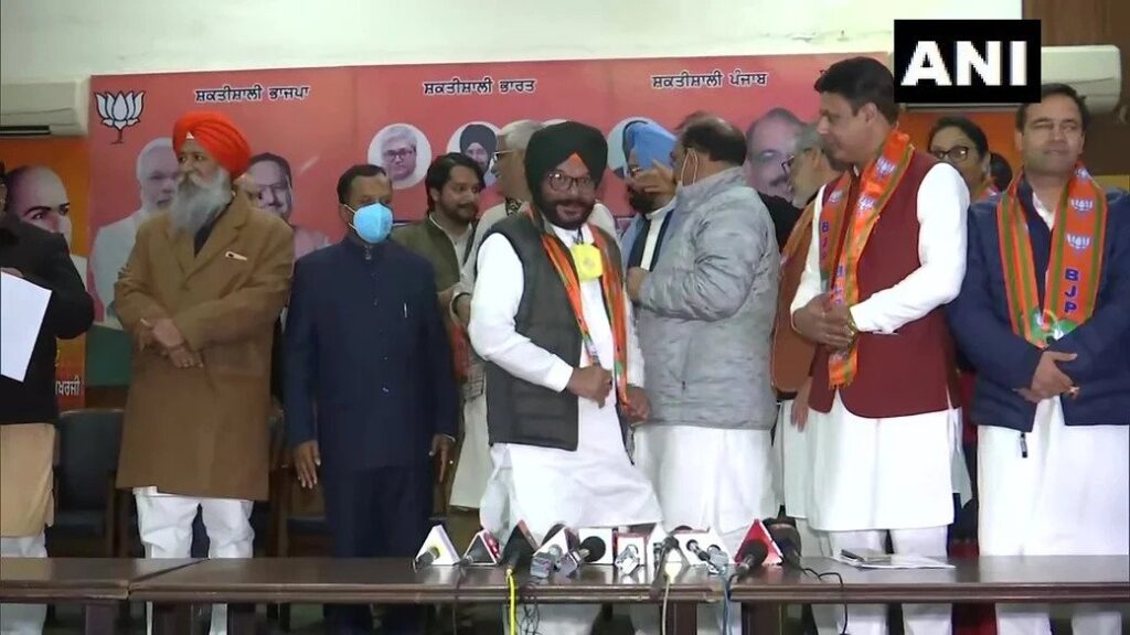 भाजपा में शामिल हुए पंजाब के सीएम चरणजीत सिंह चन्नी के चचेरे भाई जसविंदर सिंह धालीवाल