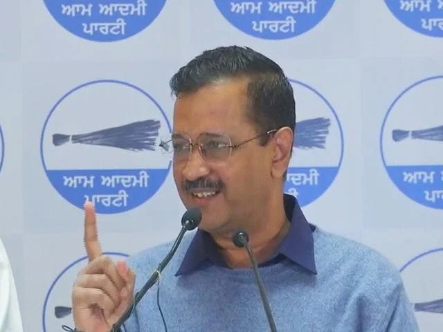 अरविंद केजरीवाल ने पेश किया 10 एजेंडे का पंजाब मॉडल, यहां देंखे दिल्ली के सीएम का नया फॉर्मूला CM Arvind Kejriwal has started preparations in full swing for the assembly elections to be held in Punjab.