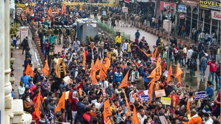 विश्व हिंदू परिषद ने दिल्ली में जिहादियों द्वारा हिंदुओं की क्रूर हत्याओं के खिलाफ विरोध प्रदर्शन किया