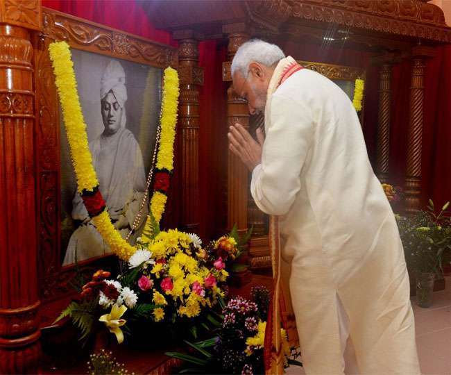 स्वामी विवेकानंद की जयंती पर पीएम मोदी ने दी श्रद्धांजलि Prime Minister Narendra Modi on Wednesday paid tribute to Swami Vivekananda on his birth anniversary. Modi said that Vivekananda