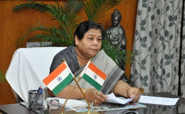 स्वामी विवेकानंद जी की जयंती पर राज्यपाल अनुसुईया उइके ने दी शुभकामनाएं Governor Ms. Anusuiya Uikey has extended warm greetings and best wishes on the birth anniversary of Swami Vivekananda, 'National Youth Day'.