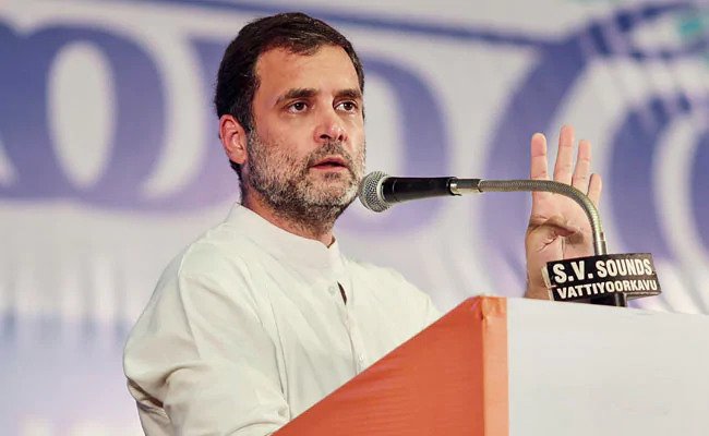 अपने अधिकारों का गला न घुटने दें: राहुल गांधी