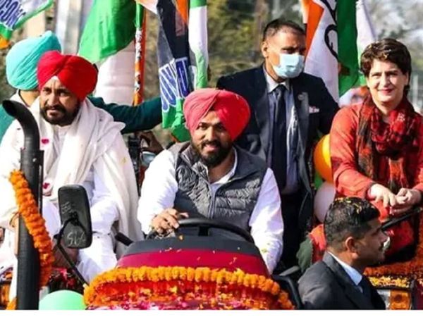 Earlier Punjab CM Charanjit Singh Channi said that his statement has been distorted. After this, now Priyanka Gandhi also