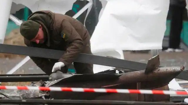 Ukraine's military claims it has killed 4,500 Russian soldiers. Apart from this, 150 of its tanks, 27 aircraft, 26 helicopters and guns were
