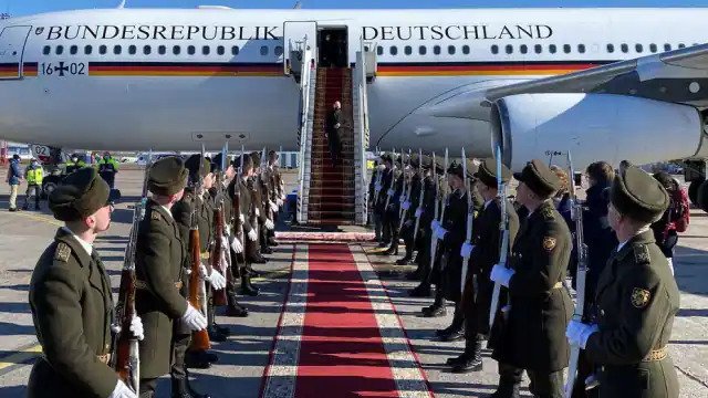 German Chancellor Olaf Scholz arrived in Ukraine on Monday amid growing fears of a Russian attack. Scholz plans to move from here