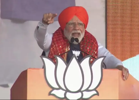 पंजाब में पीएम नरेंद्र मोदी ने चला दलित कार्ड, कांग्रेस को घेरा