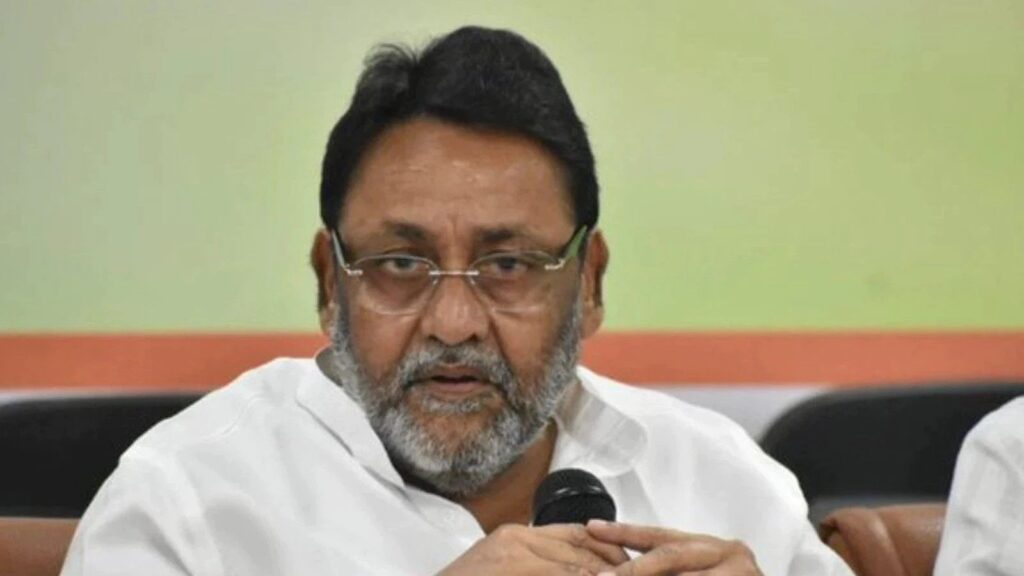 दाऊद इब्राहिम से संबंध खंगालने नवाब मलिक को घर से लेकर गई ईडी Nationalist Congress Party (NCP) chief and minister in the Thackeray government Jayant Patil said on Wednesday that party leader Nawab Malik