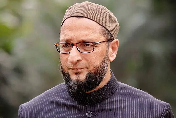 ओवैसी हमलाः किस बयान से नाराज थे हमलावर? एडीजी का खुलासा The biggest news of this time is coming out of Uttar Pradesh. AIMIM chief Asaduddin Owaisi's convoy was attacked on Thursday evening.