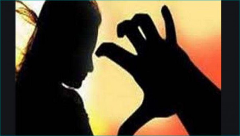 उदयपुर में दरिंदगीः भाई के साथ जा रही बहन से गैंगरेप After Bhairuji's awakening in Udaipur, Rajasthan, four miscreants stopped the brother and sister returning home at 11 pm and gang-raped