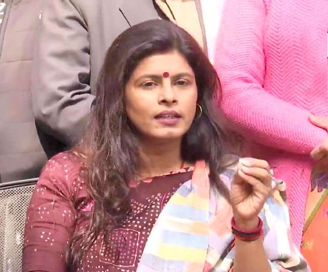 भाजपा मेरी आत्मा, यहीं रहूंगी, यहीं मरूंगी: स्वाति सिंह Bharatiya Janata Party ie BJP, which wants to get power again in the UP elections, has cut the ticket of Yogi cabinet minister Swati Singh.