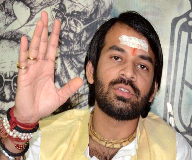 पटना में लालू यादव के विधायक बेटे तेजप्रताप के आवास पर हमला Ten in number on Sunday evening at the residence of Tej Pratap Yadav, MLA son of Rashtriya Janata Dal (RJD) supremo Lalu Prasad