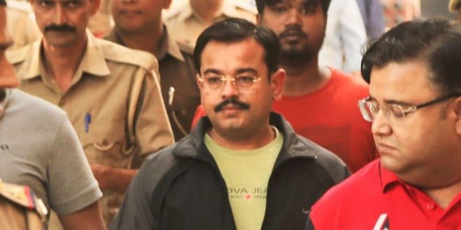 आशीष मिश्रा की जेल से रिहाई पर फंस गया हैं पेंच Union Minister Ajay Mishra Teni's son Ashish Mishra, accused in the Lakhimpur Kheri violence case, has got bail from the High Court. However,