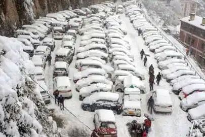 शीतलहर की चपेट में देश की 24 फीसदी आबादी A large part of the country's population is facing cold wave. According to the Meteorological Department, on Sunday, about