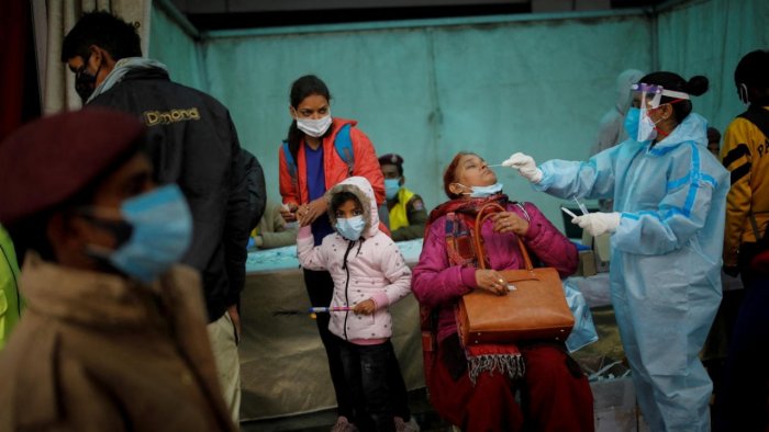 कोरोनाः राहत भरी खबर, एक लाख सी नीचे आए नए मामले The days of freedom from the corona virus epidemic seem to be returning. Less than one lakh new cases have been found in the last 24 hours.