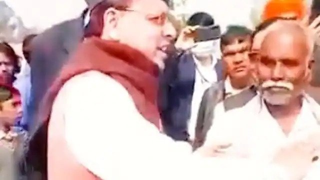 उत्तराखंड में पैसे बंटवा रहे हैं सीएम पुष्कर सिंह धामीः आप Aam Aadmi Party's candidate SS Kler has accused CM Pushkar Singh Dhami of trying to stop the election campaign.