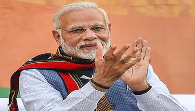 कांग्रेस ने नहीं समझी जनता की तकलीफः मोदी Prime Minister Narendra Modi addressed a massive public meeting in Hegang, Manipur. During this, he said, 'Last month Manipur' completed