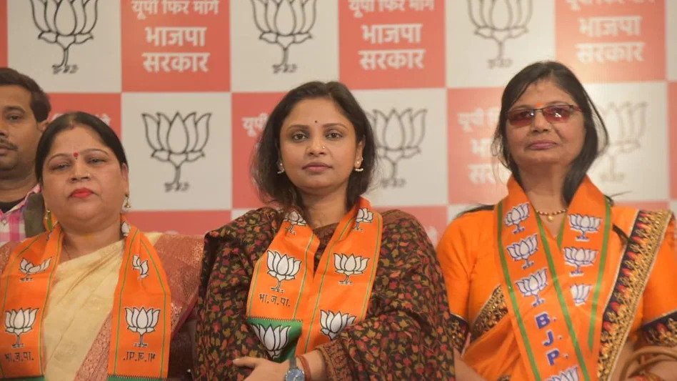 कांग्रेस की तीसरी पोस्टर गर्ल ने थामा भाजपा का दामन Congress has suffered another major setback for the third time. Before the voting for the second phase of the UP assembly elections,