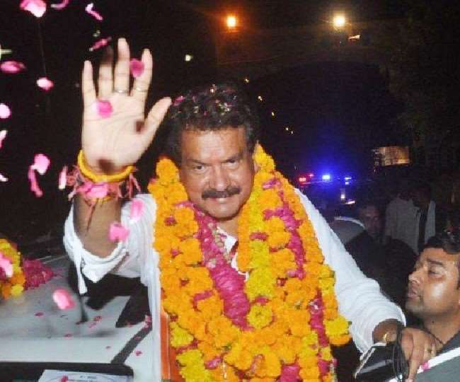 करहल से भाजपा प्रत्याशी को मिली जेड कैटेगरी की सुरक्षा Union Minister and BJP candidate from Karhal seat of Mainpuri district SP Baghel has been given Z category security. Baghel was attacked