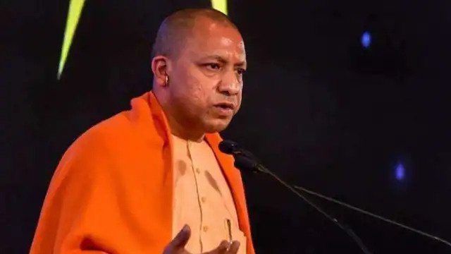 बसपा के ख्वाजा शमसुद्दीन देंगे सीएम योगी को चुनाव में चुनौती Bahujan Samaj Party (BSP) has fielded Khwaja Shamsuddin from Gorakhpur city seat in front of the state Chief Minister Yogi Adityanath during