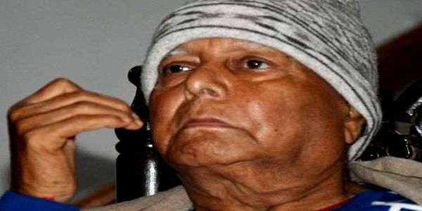 चारा घोटाला के दोषी लालू को 12 बजे सुनाई जाएगी सजा Former Bihar Chief Minister Lalu Yadav, who was convicted in the illegal withdrawal case from Doranda Treasury, today got a special