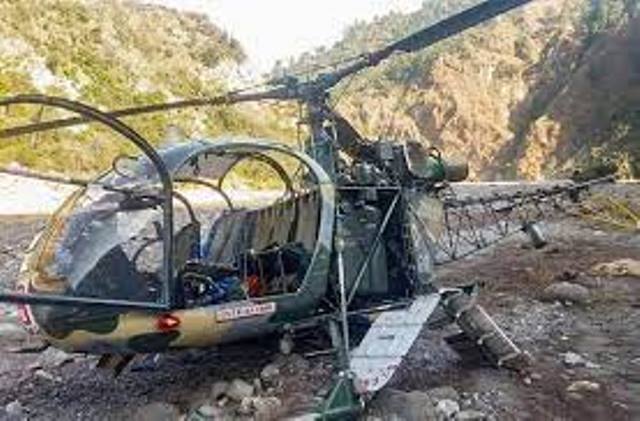 बांडीपोराः एलओसी के नजदीक सेना का हेलीकाप्टर चीता दुर्घटनाग्रस्त, पायलट-को-पायलट लापता