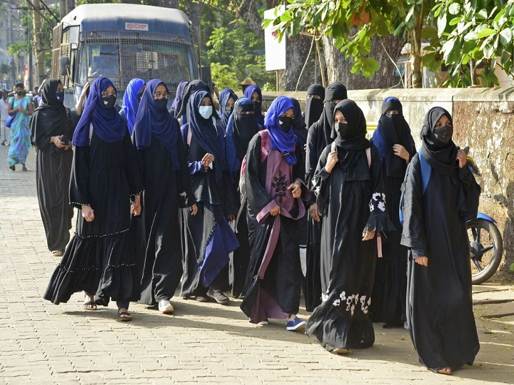 कर्नाटक की तर्ज पर बांग्लादेश के स्कूल में भी लगा बुर्के पर प्रतिबंध, बवाल
