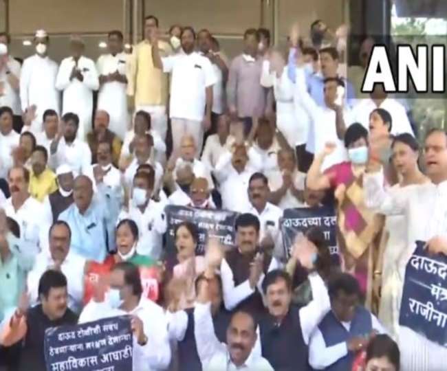 महाराष्ट्रः भाजपा विधायकों ने की नवाब मलिक के इस्तीफे की मांग