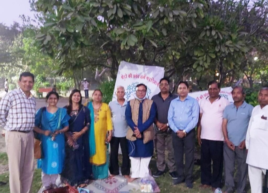 पेड़ों की छांव तले रचना पाठ की 85वीं गोष्ठी का आयोजन
