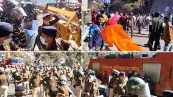 सवर्ण आयोग के गठन को लेकर शिमला में बवाल, पुलिस कर्मियों पर पथराव, कई घायल